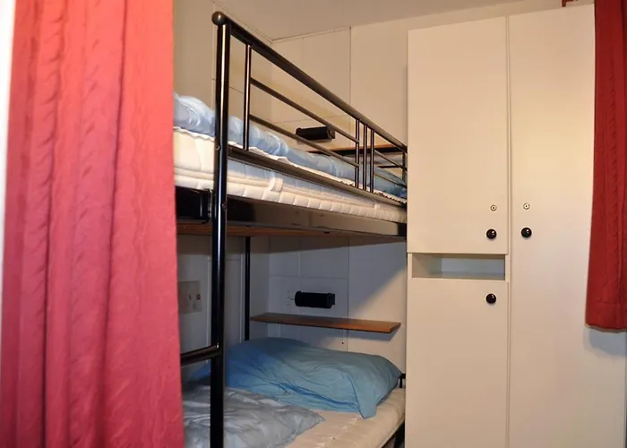 Heidi 16 Apartamento *